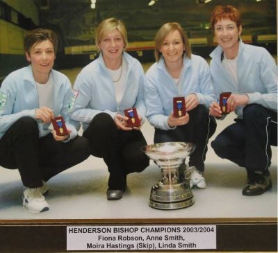 Henderson Bishop Champions 2003/2004